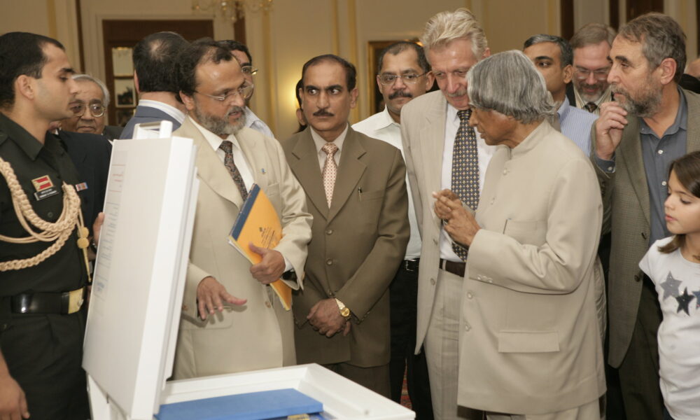 Rajendra Shende's meeting Dr. Abul Kalam for SolarChill