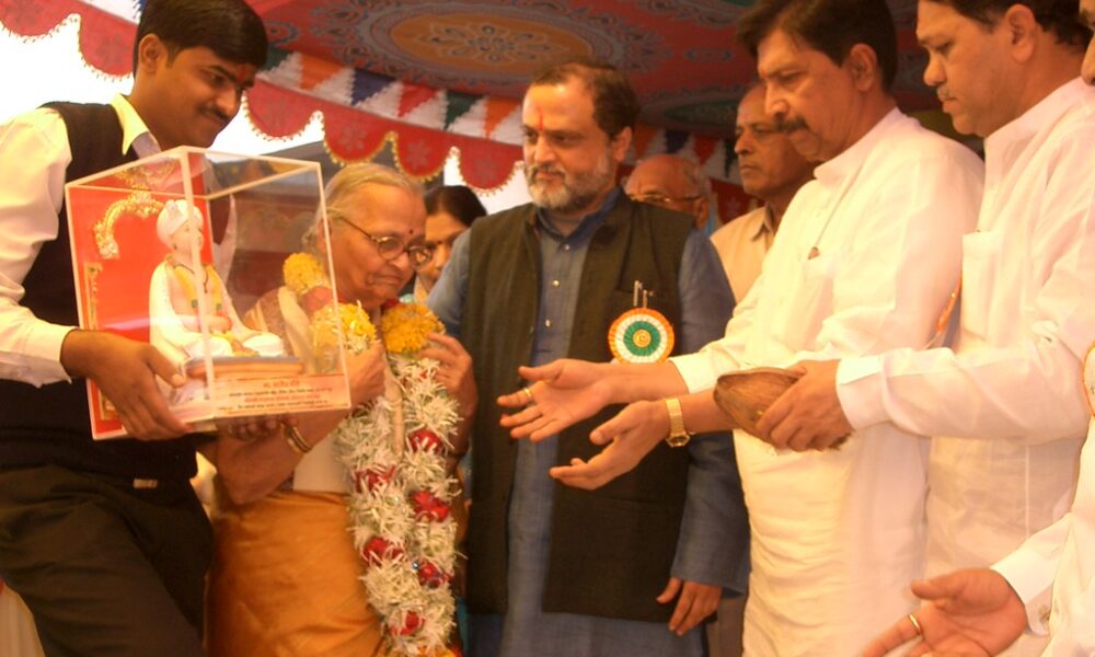 Rajendra Shende's Rahimatpur Satkar